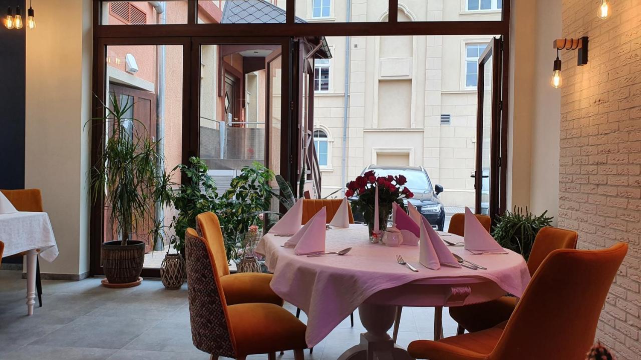Hotel Siesta Świebodzin Eksteriør billede