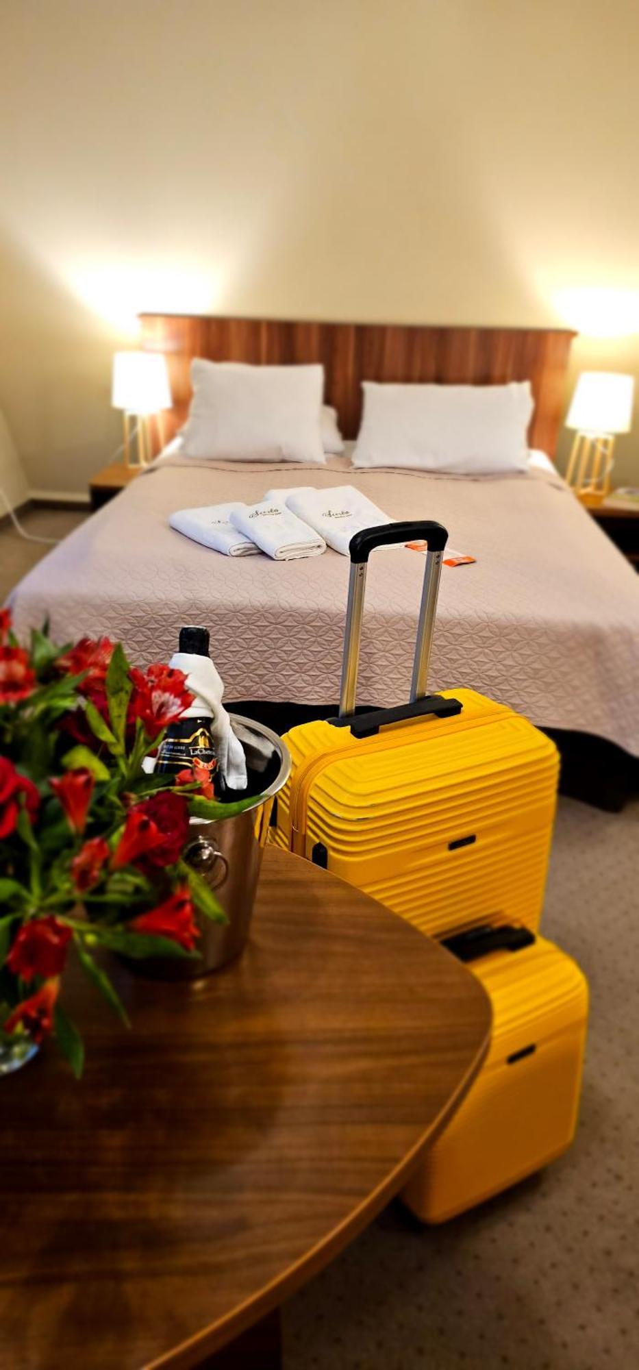 Hotel Siesta Świebodzin Eksteriør billede