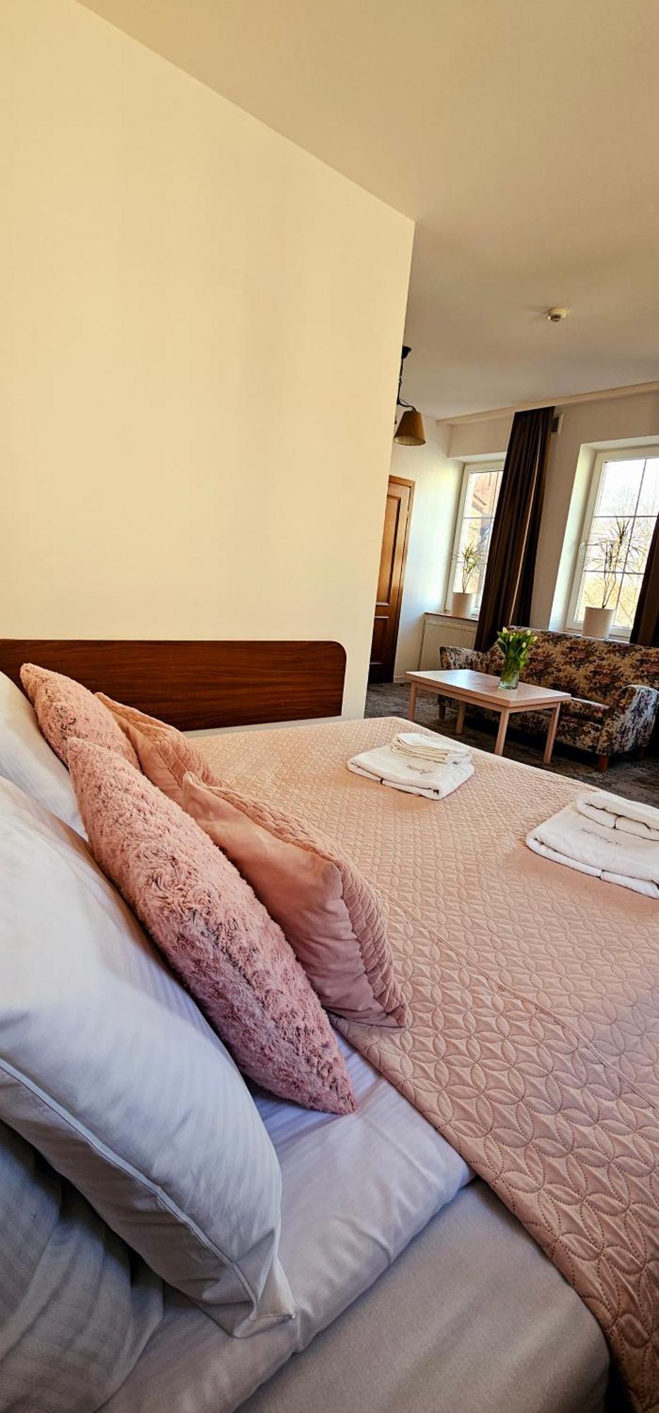 Hotel Siesta Świebodzin Eksteriør billede