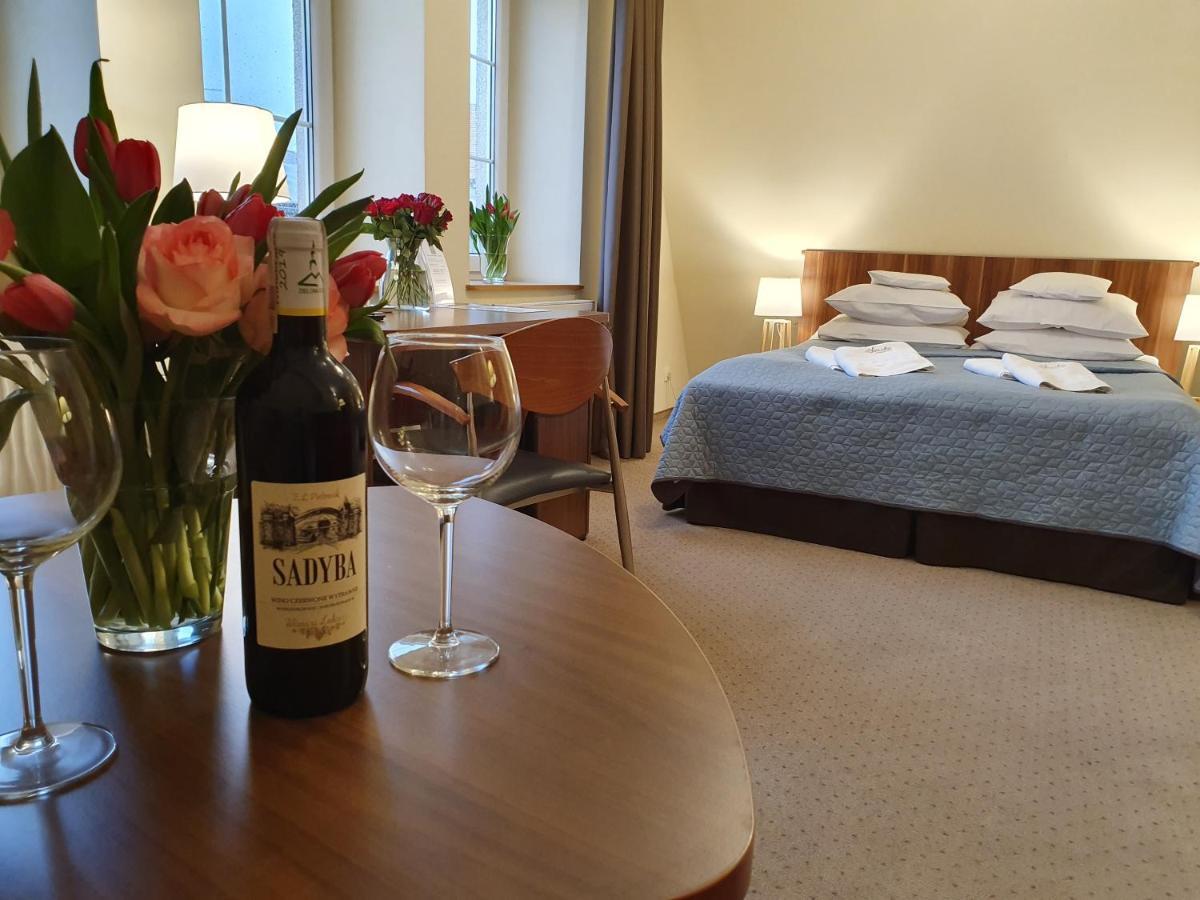 Hotel Siesta Świebodzin Eksteriør billede